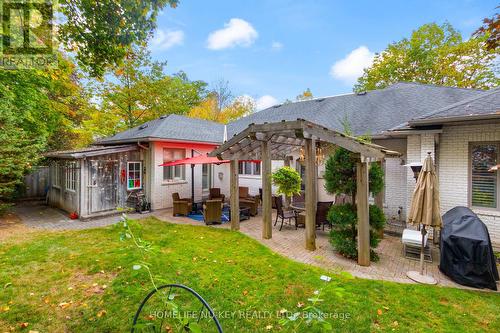 38 Castle Drive, Barrie, ON 