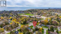 307 LEES LANE Oakville, ON L6L 4S2