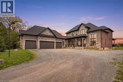 187 SUNNYRIDGE Road Hamilton, ON L0R 1R0