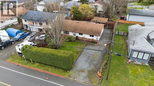 8071 Queen St, Crofton, BC - Outdoor