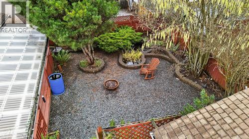 8071 Queen St, Crofton, BC - Outdoor