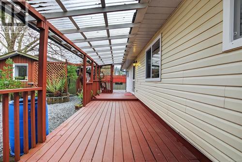 8071 Queen St, Crofton, BC - Outdoor With Exterior