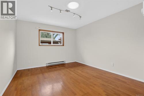 8071 Queen St, Crofton, BC - Indoor Photo Showing Other Room