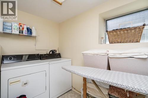 111 E 61St Avenue, Vancouver, BC - Indoor Photo Showing Laundry Room