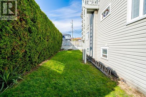 111 E 61St Avenue, Vancouver, BC - Outdoor