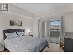 Primary Bedroom - 