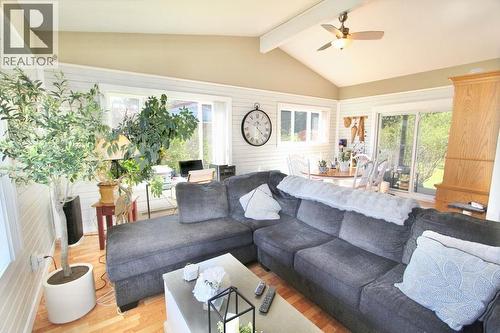 2130 Teal Boulevard, Masset, BC - Indoor Photo Showing Living Room
