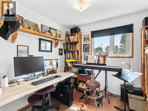 10 Williams Road, Whitehorse, YT - Indoor Photo Showing Office