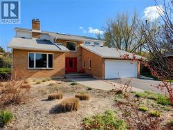 364 ASH TREE Place  Waterloo, ON N2T 1R7