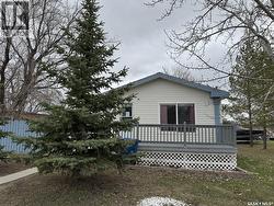 803 RAILWAY AVENUE Strasbourg, SK S0G 4V0