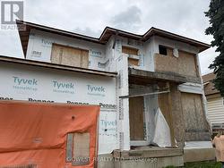 18 TASKER STREET St. Catharines, ON L2R 3Z8