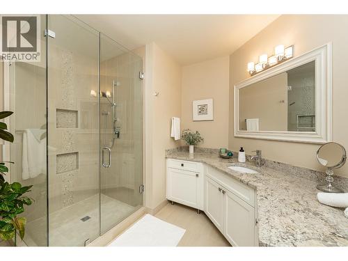 408 Riverview Crescent, Coquitlam, BC - Indoor Photo Showing Bathroom