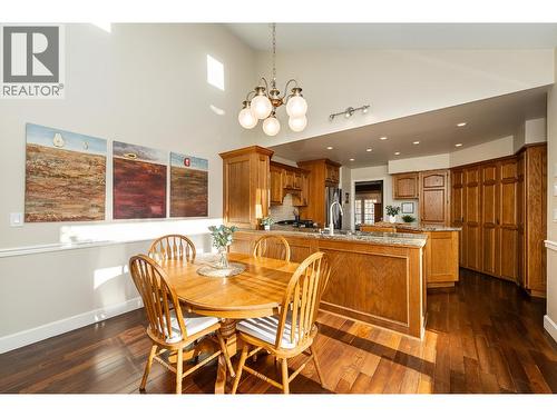408 Riverview Crescent, Coquitlam, BC - Indoor Photo Showing Dining Room