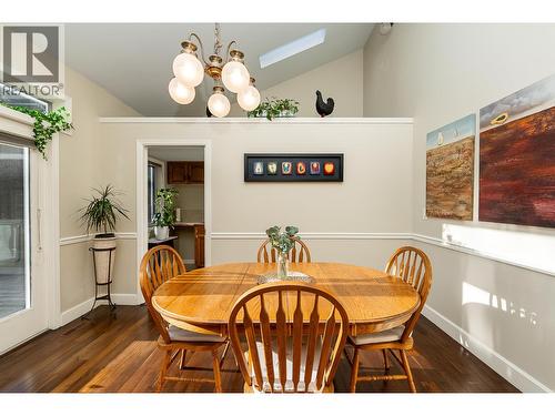 408 Riverview Crescent, Coquitlam, BC - Indoor Photo Showing Dining Room