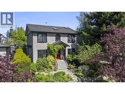 125 W 39TH AVENUE  Vancouver, BC V5Y 2P1
