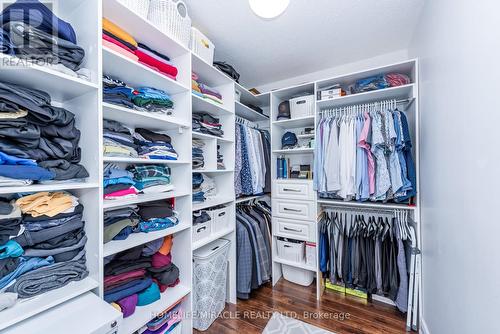 5457 Heritage Hills Boulevard, Mississauga, ON - Indoor With Storage
