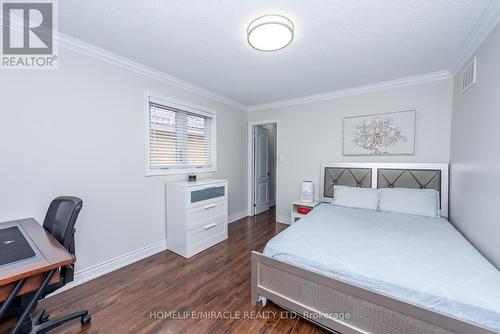 5457 Heritage Hills Boulevard, Mississauga, ON - Indoor Photo Showing Bedroom