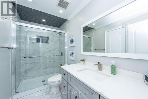 5457 Heritage Hills Boulevard, Mississauga, ON - Indoor Photo Showing Bathroom