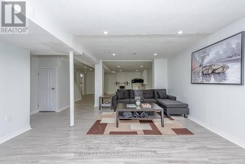 5457 Heritage Hills Boulevard, Mississauga, ON - Indoor