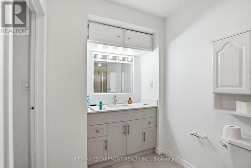 1643 Glenburnie Road, Mississauga, ON - Indoor Photo Showing Bathroom