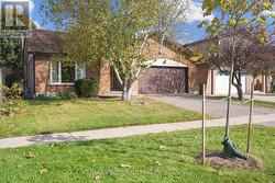 384 CENTRE STREET N Brampton, ON L6V 3L6