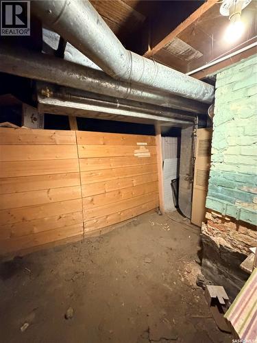 573 Centre Street, Shaunavon, SK - Indoor Photo Showing Other Room
