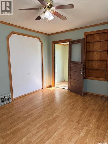 573 Centre Street, Shaunavon, SK - Indoor Photo Showing Other Room