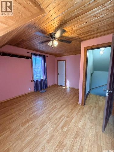 573 Centre Street, Shaunavon, SK - Indoor Photo Showing Other Room