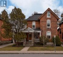 45 RUSSELL AVENUE  Ottawa, ON K1N 7W9