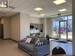 Party/community shared room. - 