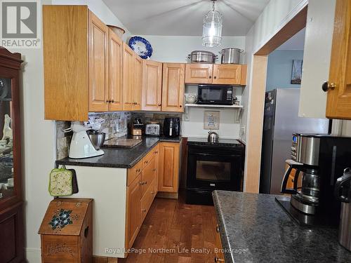 170 Talon Lake Road, Calvin, ON - Indoor Photo Showing Kitchen