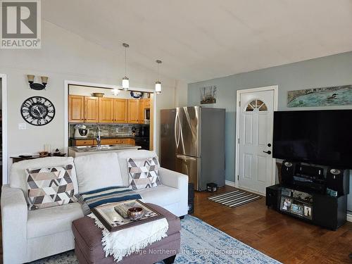 170 Talon Lake Road, Calvin, ON - Indoor Photo Showing Living Room