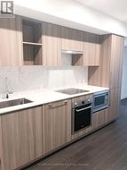1606 - 19 BATHURST STREET Toronto, ON M5V 0N2