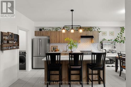 29 Alaskan Heights, Barrie, ON - Indoor