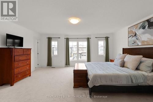 29 Alaskan Heights, Barrie, ON - Indoor Photo Showing Bedroom