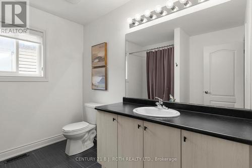 29 Alaskan Heights, Barrie, ON - Indoor Photo Showing Bathroom
