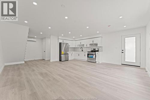 702 Pierre Unit# 7, Windsor, ON - Indoor