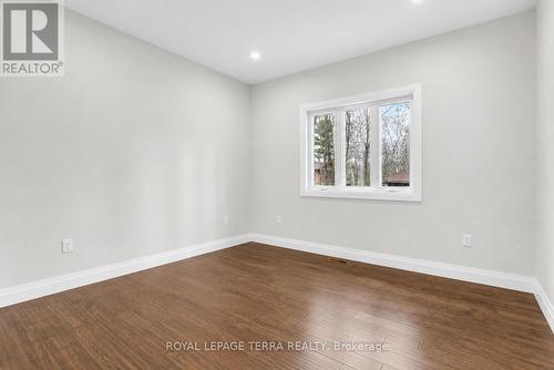 30 Bellehumeur Road, Tiny, ON - Indoor Photo Showing Other Room