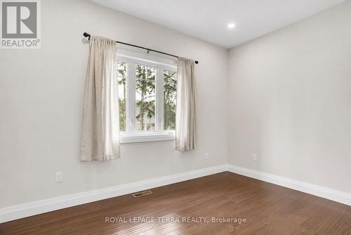 30 Bellehumeur Road, Tiny, ON - Indoor Photo Showing Other Room