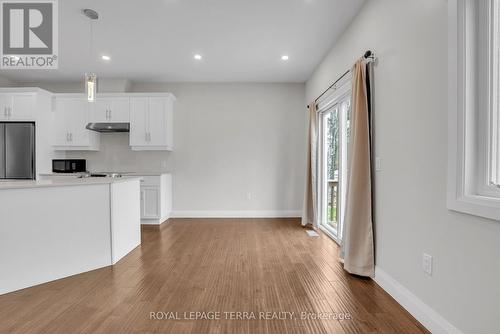 30 Bellehumeur Road, Tiny, ON - Indoor Photo Showing Kitchen