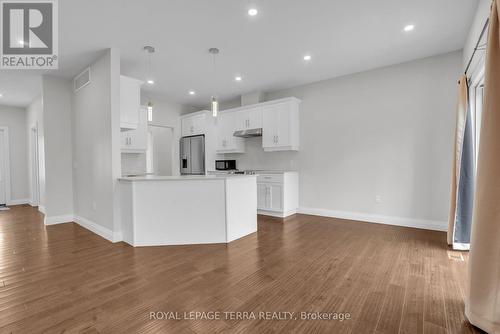 30 Bellehumeur Road, Tiny, ON - Indoor Photo Showing Kitchen
