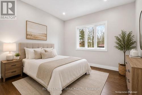 30 Bellehumeur Road, Tiny, ON - Indoor Photo Showing Bedroom