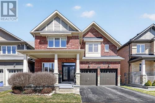 98 BRITANNIA AVENUE E  Oshawa, ON L1L 0E8
