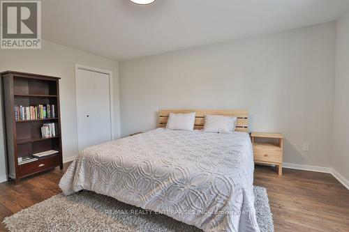 1115 Talka Court, Mississauga, ON - Indoor Photo Showing Bedroom