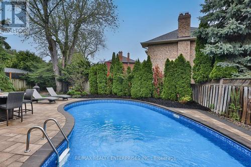 1115 Talka Court, Mississauga, ON - Outdoor With In Ground Pool With Backyard