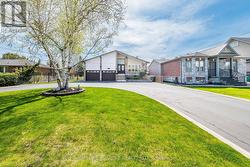 3188 PARKERHILL ROAD  Mississauga, ON L5B 1V8