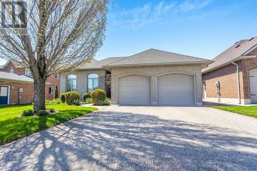 7 LYNDALE ROAD  Tillsonburg, ON N4G 5V9