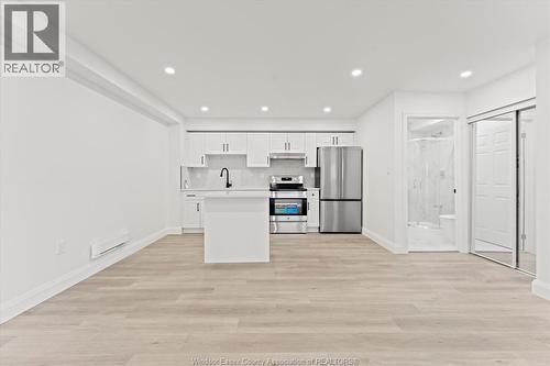 702 Pierre Unit# 5, Windsor, ON - Indoor Photo Showing Kitchen
