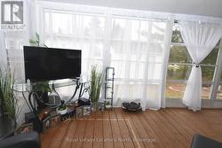 enclosed porch - 