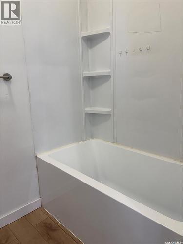 115-117 I Avenue S, Saskatoon, SK - Indoor